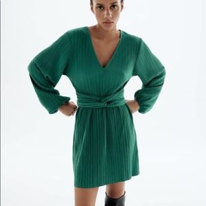 NWT ZARA PLEATED KNOTTED PUFF SLEEVE DRESS